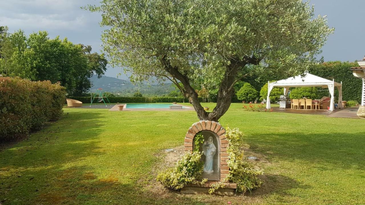 La Villa Nel Bosco ルッカ エクステリア 写真